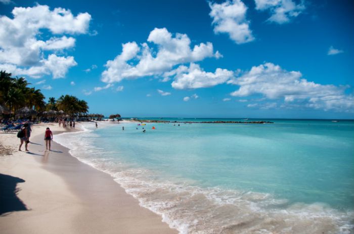 Aruba weather caribbean reasons should holiday